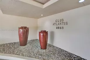2555 Collins Ave, Miami Beach, FL 33140 - Photo 63