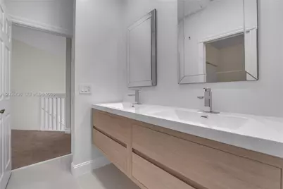 22281 Tupelo Pl, Boca Raton, FL 33428 - Photo 17