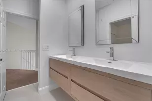 22281 Tupelo Pl, Boca Raton, FL 33428 - Photo 17