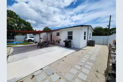 721 NW 33rd Ave, Lauderhill, FL 33311 - Photo 9