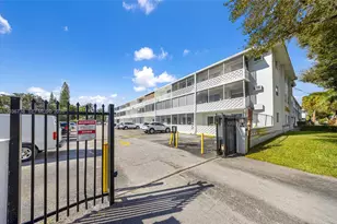 15610 NE 6th Ave, Miami, FL 33162 - Photo 35