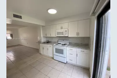 1813 SW 107th Ave #2402, Miami, FL 33165 - Photo 3