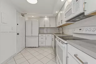 9381 E Bay Harbor Dr, Bay Harbor Islands, FL 33154 - Photo 15