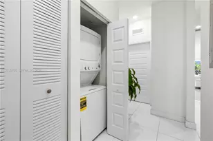 7925 NW 104th Ave, Doral, FL 33178 - Photo 21