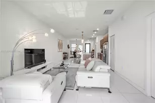 7925 NW 104th Ave, Doral, FL 33178 - Photo 9