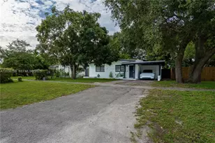 1260 NE 153rd St, North Miami Beach, FL 33162 - Photo 5