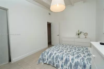 1260 NE 153rd St, North Miami Beach, FL 33162 - Photo 9