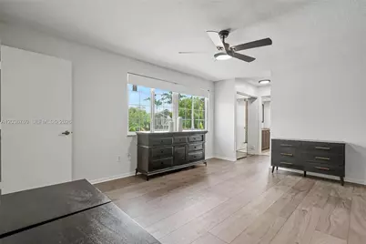 10994 Neptune Dr, Cooper City, FL 33026 - Photo 25