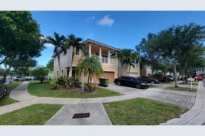 391 NE 33rd Ter, Homestead, FL 33033 - Photo 3