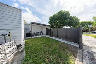 10431 SW 93rd St, Miami, FL 33176 - Photo 53