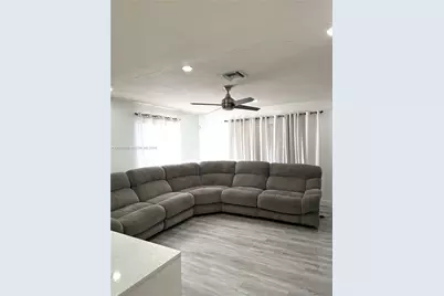 2432 SW 99th Way, Miramar, FL 33025 - Photo 15