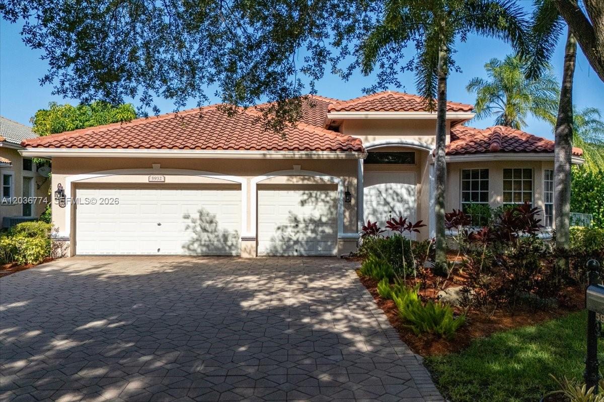 5932 NW 56th Cir main architectural view