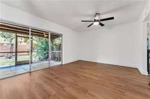 5653 Blueberry Ct, Lauderhill, FL 33313 - Photo 17