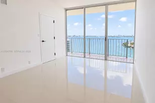 7601 E Treasure Dr, North Bay Village, FL 33141 - Photo 25
