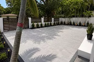 16500 NE 5th Ave, Miami, FL 33162 - Photo 25