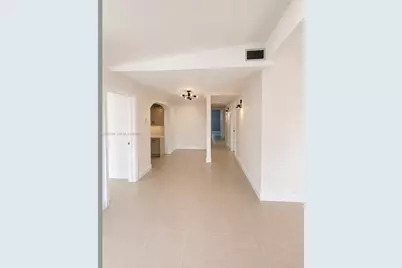 16500 NE 5th Ave, Miami, FL 33162 - Photo 7