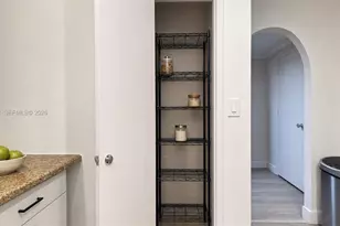 900 Bay Dr, Miami Beach, FL 33141 - Photo 9