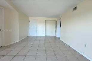 2415 NW 16th St Rd, Miami, FL 33125 - Photo 21