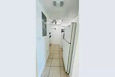 2415 NW 16th St Rd #603-1, Miami, FL 33125 - Photo 11