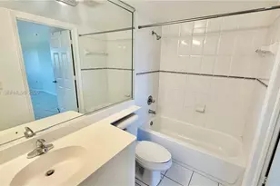 2415 NW 16th St Rd, Miami, FL 33125 - Photo 17