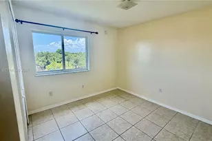 2415 NW 16th St Rd, Miami, FL 33125 - Photo 9