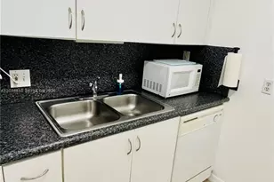 2415 NW 16th St Rd, Miami, FL 33125 - Photo 11