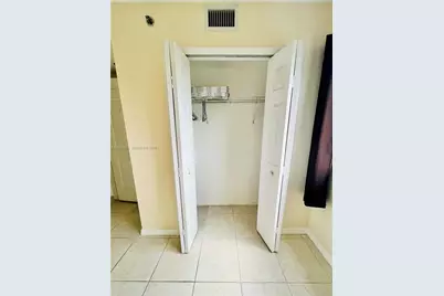 2415 NW 16th St Rd #603-1, Miami, FL 33125 - Photo 21
