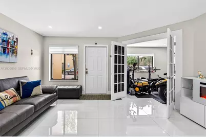 11115 W Okeechobee Rd #123, Hialeah Gardens, FL 33018 - Photo 9