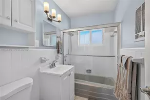 417 NW 46th St, Oakland Park, FL 33309 - Photo 25