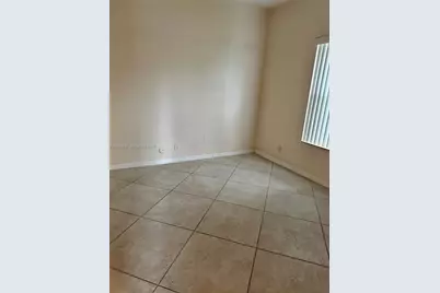 2988 NW 7th Ct, Fort Lauderdale, FL 33311 - Photo 7