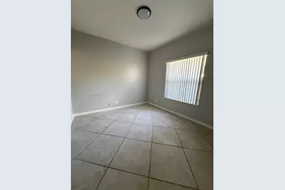2988 NW 7th Ct, Fort Lauderdale, FL 33311 - Photo 7
