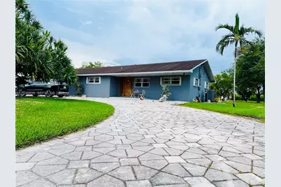 21217 SW 160 St, Miami, FL 33187 - Photo 9