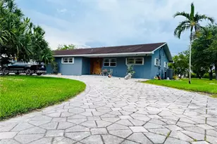 21217 SW 160th St, Miami, FL 33187 - Photo 9
