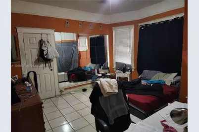 26 NW 24th Ct, Miami, FL 33125 - Photo 17