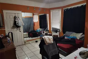 26 NW 24th Ct, Miami, FL 33125 - Photo 17