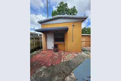 26 NW 24th Ct, Miami, FL 33125 - Photo 7