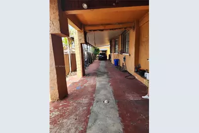 26 NW 24th Ct, Miami, FL 33125 - Photo 5
