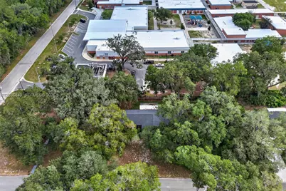 1944 SW 48th Avenue, Gainesville, FL 32608 - Photo 9