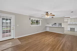 1944 SW 48th Ave, Gainesville, FL 32608 - Photo 35