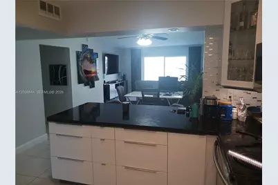 400 Golden Isles Dr #55, Hallandale Beach, FL 33009 - Photo 5