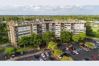 1400 Saint Charles Pl #701, Pembroke Pines, FL 33026 - Photo 25
