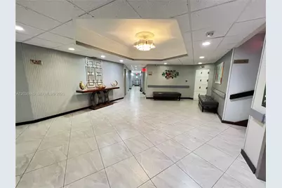 1400 Saint Charles Pl #701, Pembroke Pines, FL 33026 - Photo 23