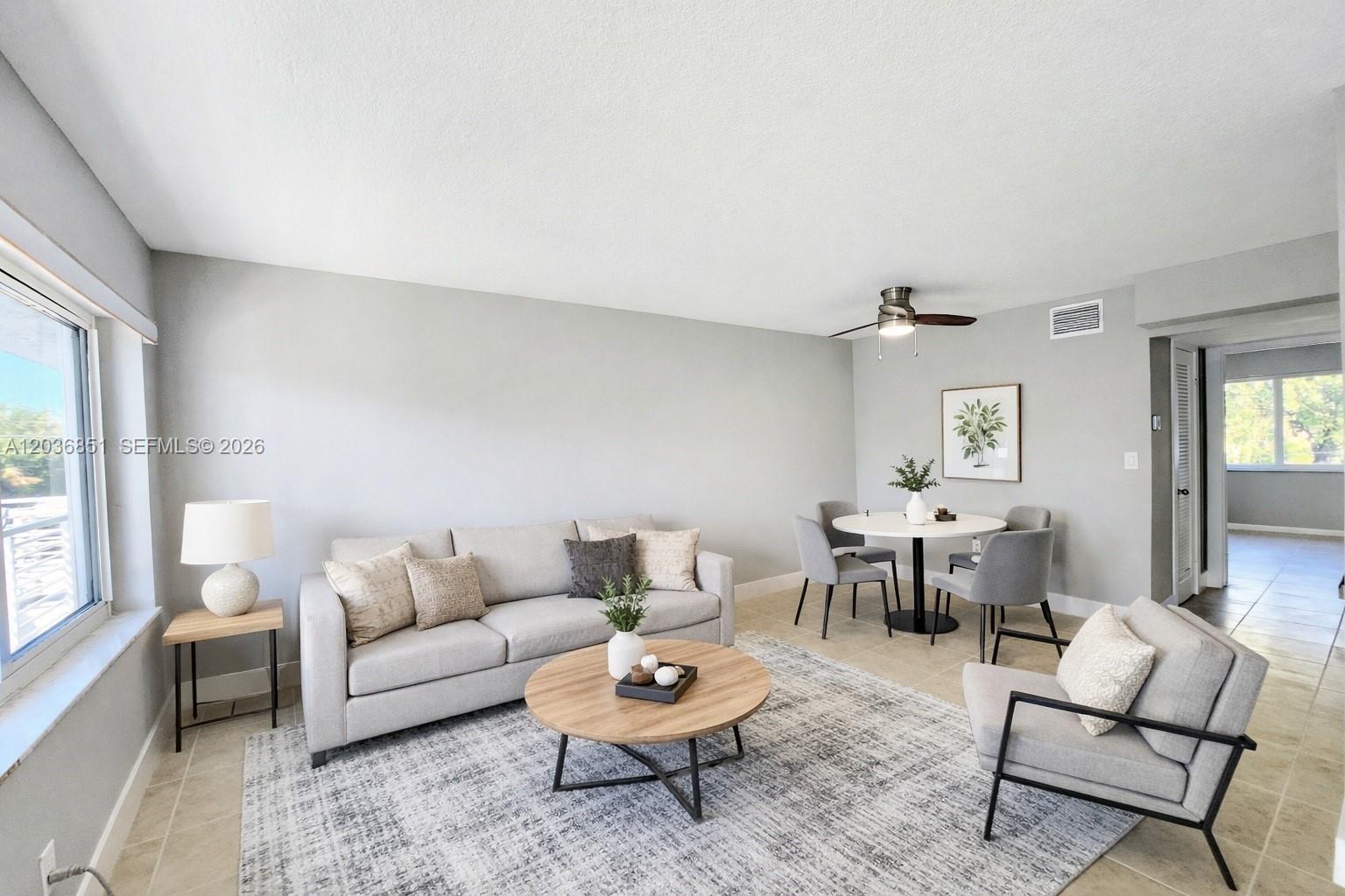 335 SW 20th St #7 main architectural view