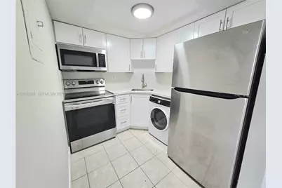 335 SW 20th St #7, Fort Lauderdale, FL 33315 - Photo 7