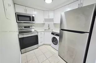 335 SW 20th St, Fort Lauderdale, FL 33315 - Photo 7