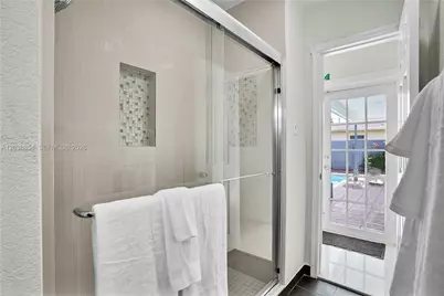 6452 Custer St, Hollywood, FL 33024 - Photo 15