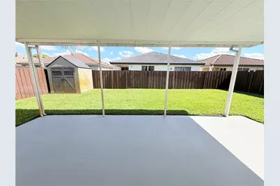 8024 NW 198th Ter #-, Hialeah, FL 33015 - Photo 33
