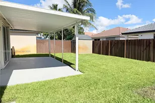 8024 NW 198th Terrace, Hialeah, FL 33015 - Photo 35