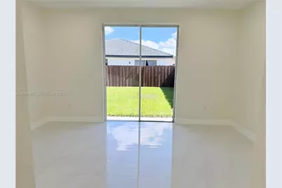 8024 NW 198th Ter #-, Hialeah, FL 33015 - Photo 21