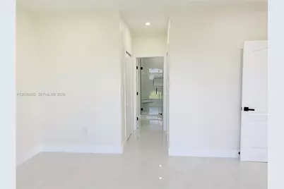 8024 NW 198th Ter #-, Hialeah, FL 33015 - Photo 25